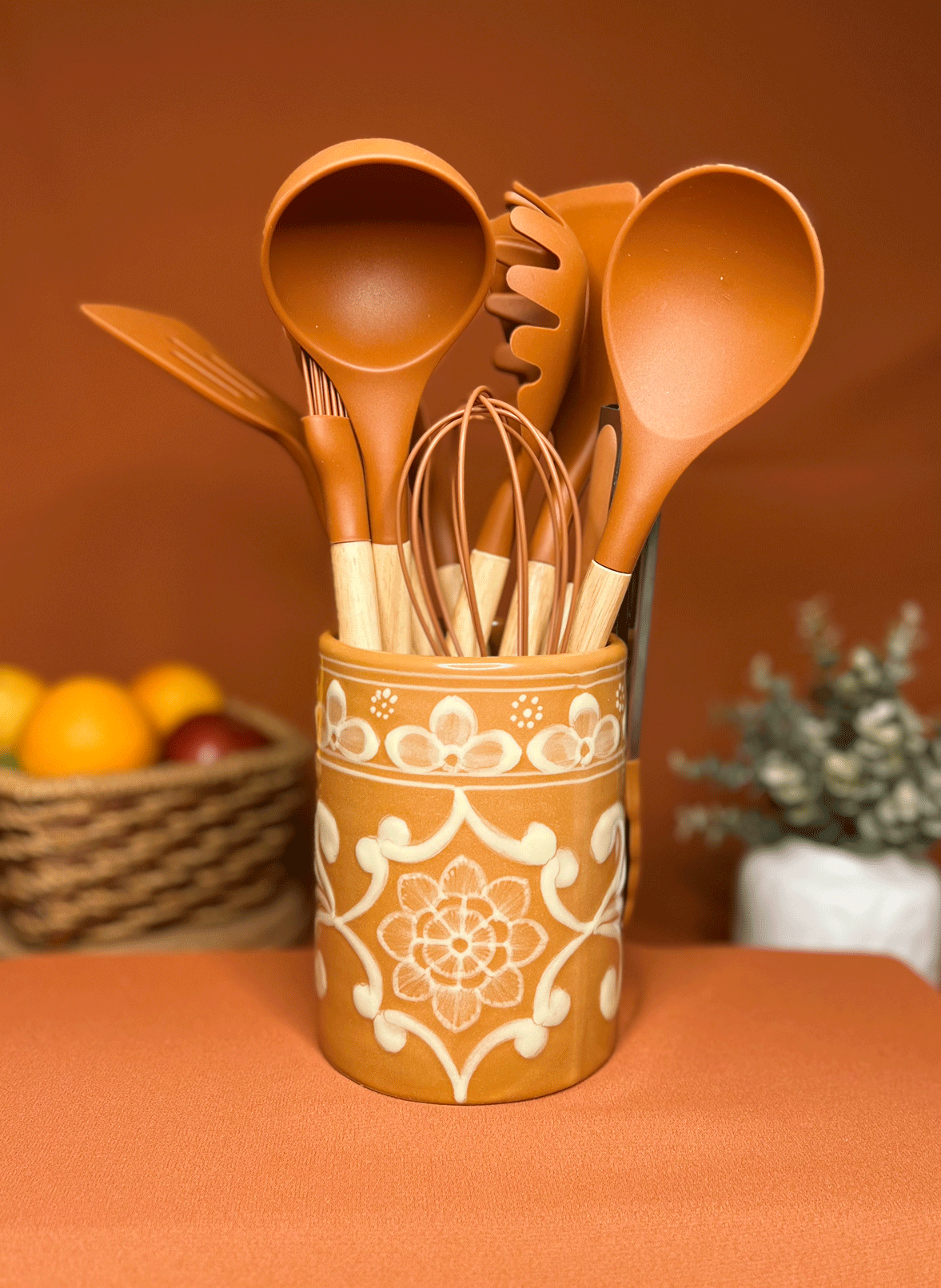 Teracotta : 12 Pc set - does not match spoon rest this is a lighter color